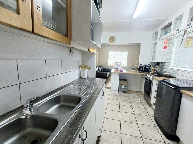 4 Bedroom Property for Sale in Da Nova Western Cape